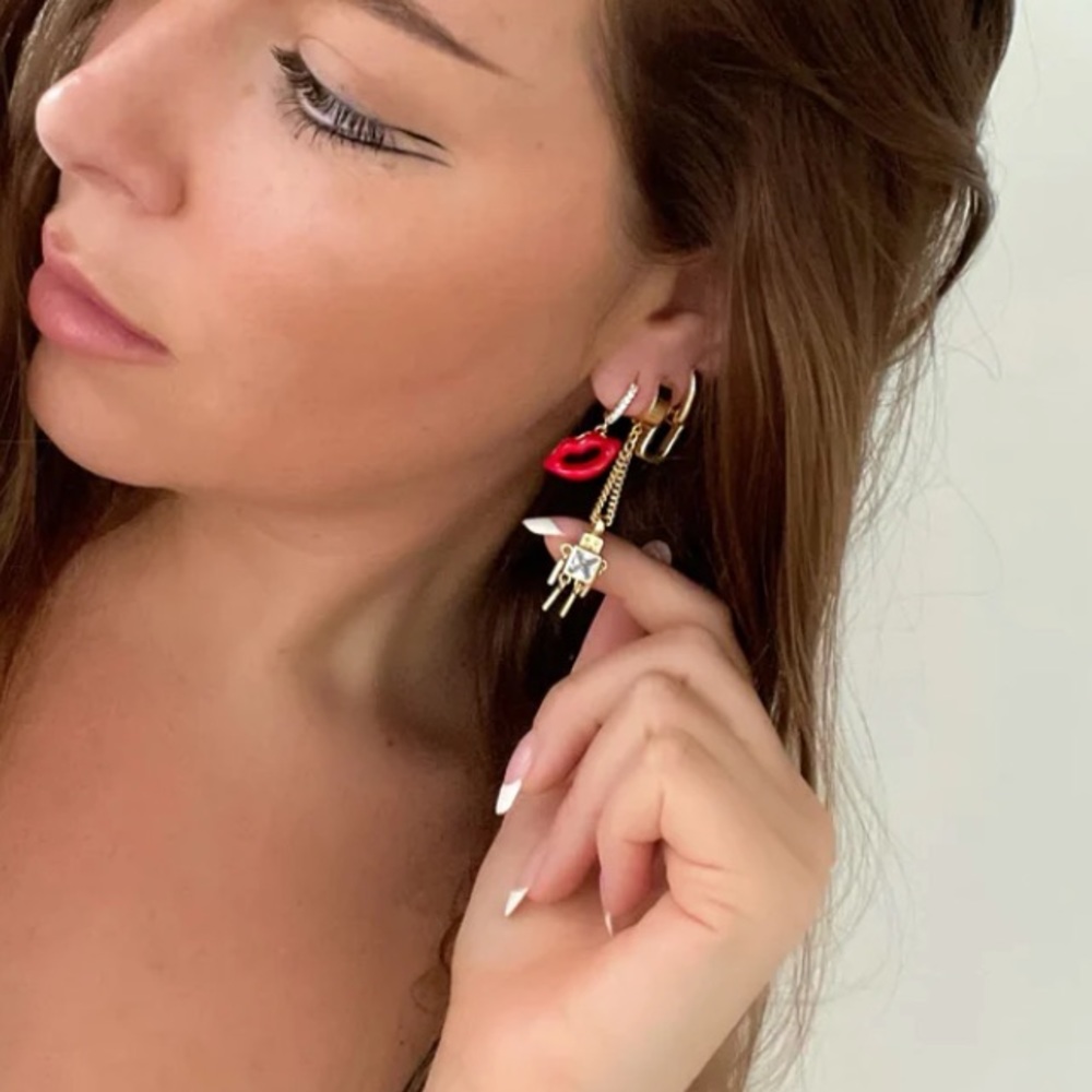 Hrh Collection Love Bot Robot Earring